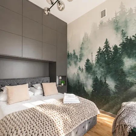 Old Town Love Ac Wifi Smart Tv King Size Bed Parking Balcony Elevator *